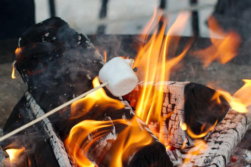 cucina con il camino i marshmallow